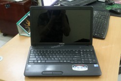 Laptop Toshiba Satellite C655 (Core i3 380M, RAM 2GB, HDD 320GB, Intel HD Graphics, 15.6 inch)