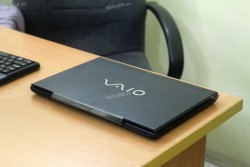 Laptop Sony Vaio SB VPCSB35FG (Core i3 2330M, RAM 2GB, HDD 500GB, AMD Radeon HD 6470M, 13.3 inch)