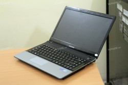 Laptop Samsung NP300E4X (Core i3 2370M, RAM 2GB, HDD 500GB, Intel HD Graphics 3000, 14 inch)