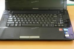 Laptop Lenovo Ideapad Y560p (Core i5 2450M, RAM 4GB, 750GB, 1GB AMD Radeon HD 6570M, 15.6 inch)