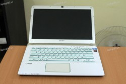Laptop Sony Vaio SVE14A27CCW (Core i5 3210M, RAM 4GB, HDD 500GB, 2GB AMD Radeon HD 7670M, 14 inch)