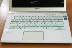 Laptop Sony Vaio SVE14A27CCW (Core i5 3210M, RAM 4GB, HDD 500GB, 2GB AMD Radeon HD 7670M, 14 inch)