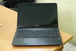 Laptop Sony Vaio Fit 15E SVF15 (Core i5 4200U, RAM 4GB, HDD 500GB, Nvidia Geforce GT 740M, 15.6 inch)