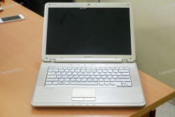 Laptop Sony Vaio CR (Core 2 Duo T8100, RAM 2GB, HDD 320GB, Intel GMA X3100, 14.1 inch)