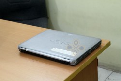 Laptop Sony Vaio VGN-NR160E (Core 2 Duo T5250, RAM 2GB, 160GB, Intel GMA X3100, 15.4 inch)