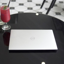 Laptop cũ Dell XPS 13 9305 - Intel Core i5