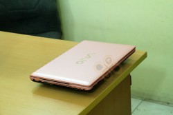 Laptop Sony Vaio VPCEH26EH (Core i3 2330M, RAM 4GB, HDD 500GB, Nvidia Geforce 410M, 15.6 inch)