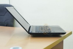 Laptop Sony Vaio SVF1421BSGB (Core i5 3337U, RAM 4GB, HDD 500GB, Nvidia Geforce GT 740M, 14 inch)