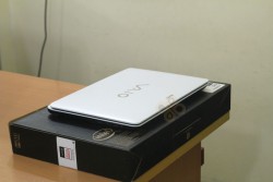 Laptop Sony Vaio SVF1421QSGW (Core i3 3217U, RAM 2GB, 750GB, Intel HD Graphics 4000, 14 inch)