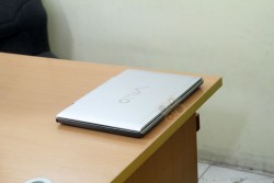 Laptop Sony Vaio VPCSB25FG (Core i3 2310M, RAM 4GB, HDD 500GB, 1GB AMD Radeon HD 6470M, 13.3 inch)