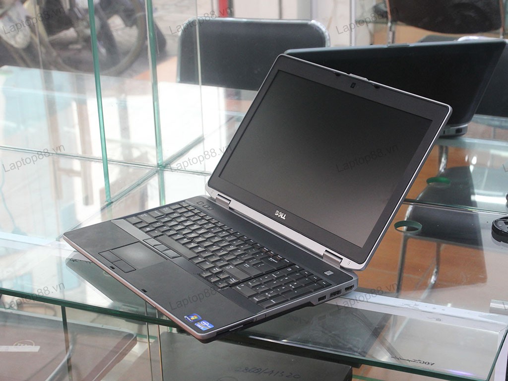 Laptop Dell Latitude E6530 (Core i5 3320M, RAM 4GB, SSD 120GB, HD Graphic  4000,  inch