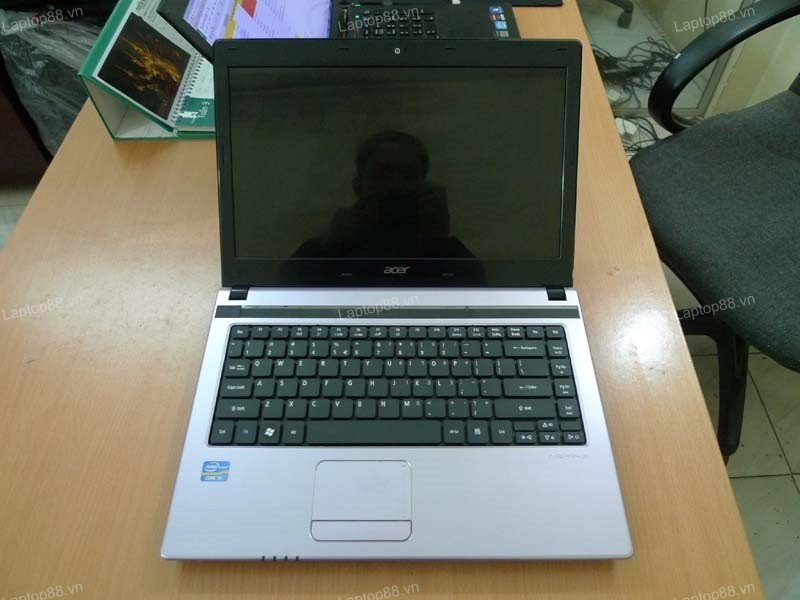 Laptop Acer Aspire 4752 Purple (Core i3 2310M, RAM 2GB, HDD 320GB, Intel HD Graphics 3000, 14 inch)